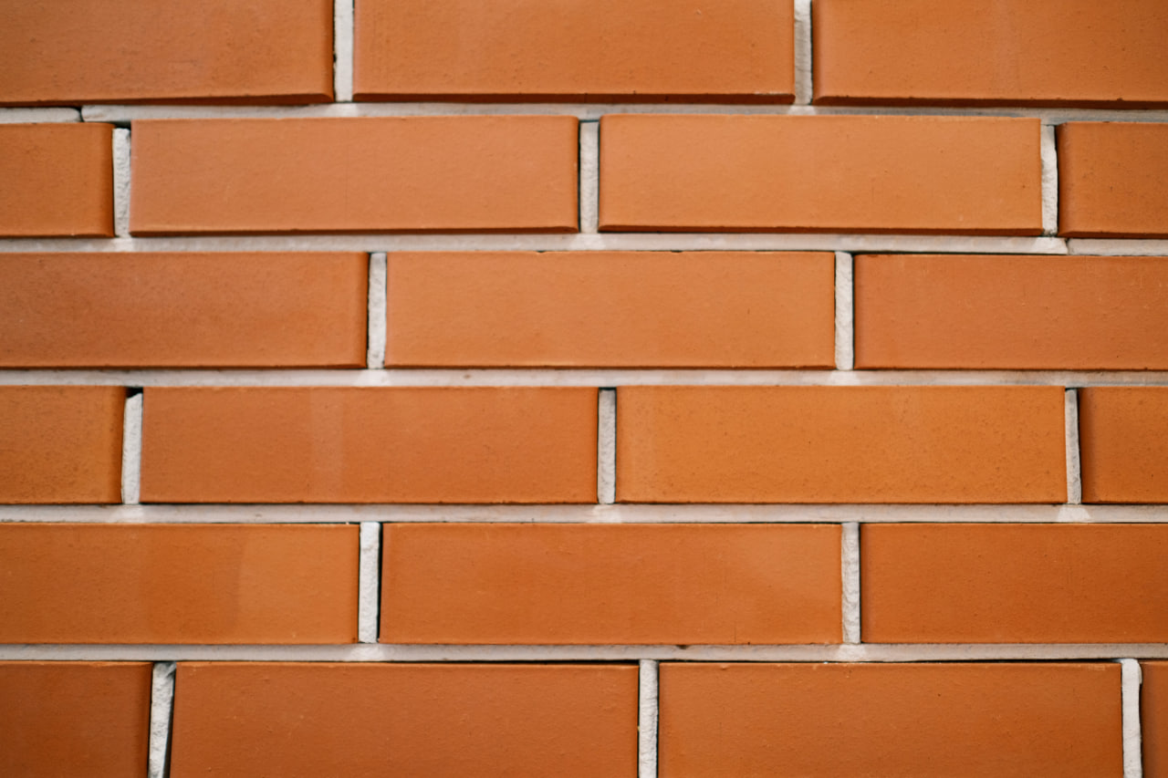 Арский кирпич лицевой 1НФ красный гладкий (с упаковкой)